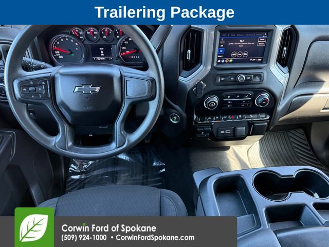 Used 2024 Chevrolet Silverado 1500 Custom Trail Boss AWD/4WD image 3