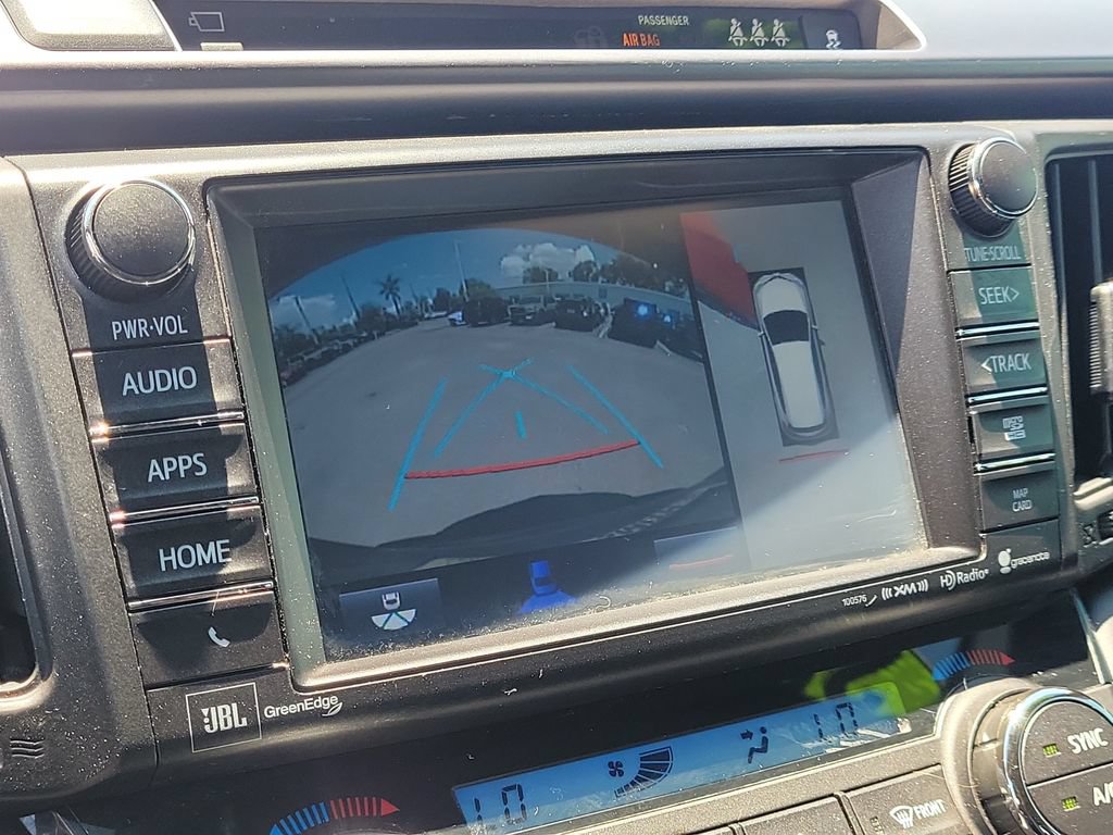 Used 2017 Toyota RAV4 SE FWD image 23