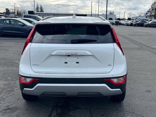 Certified 2024 Kia Niro EX FWD image 10
