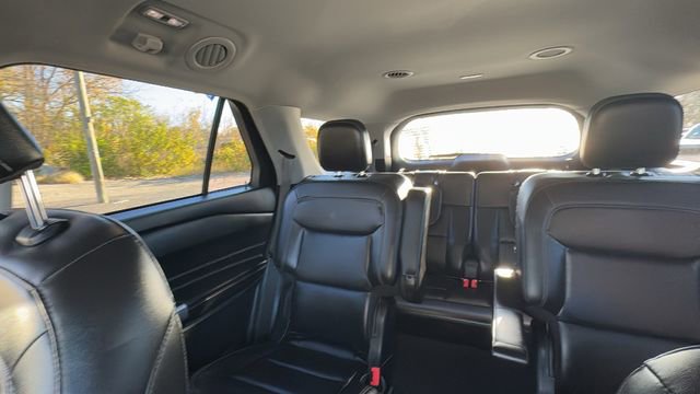 Certified 2022 Ford Explorer XLT w/ Equipment Group 202A image 27