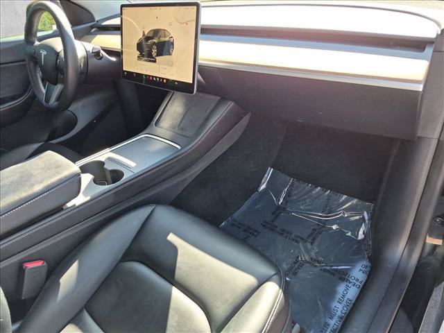 Used 2022 Tesla Model Y Long Range AWD/4WD image 22