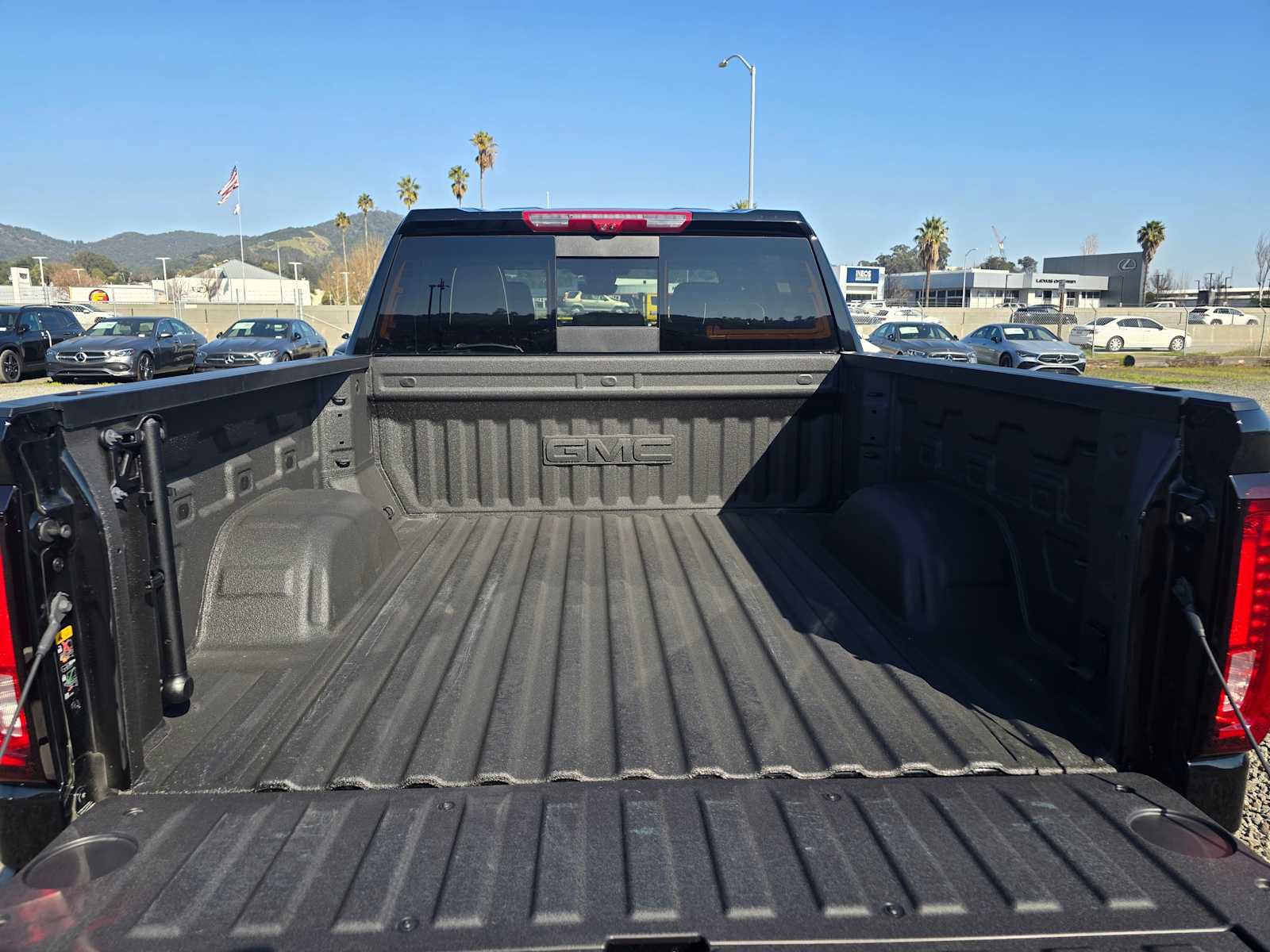 Used 2025 GMC Sierra 1500 AT4X image 16