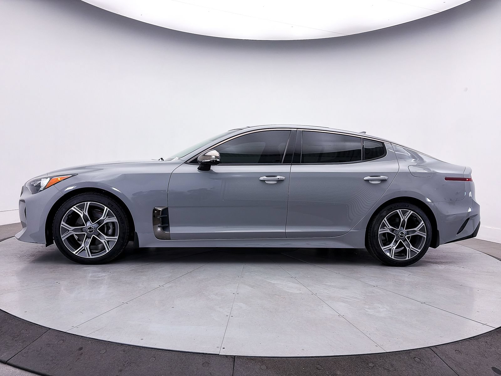 Used 2021 Kia Stinger GT-Line w/ Sun & Sound Package RWD image 42