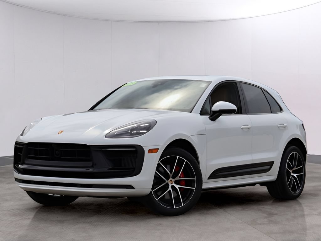 Certified 2024 Porsche Macan S AWD/4WD image 1
