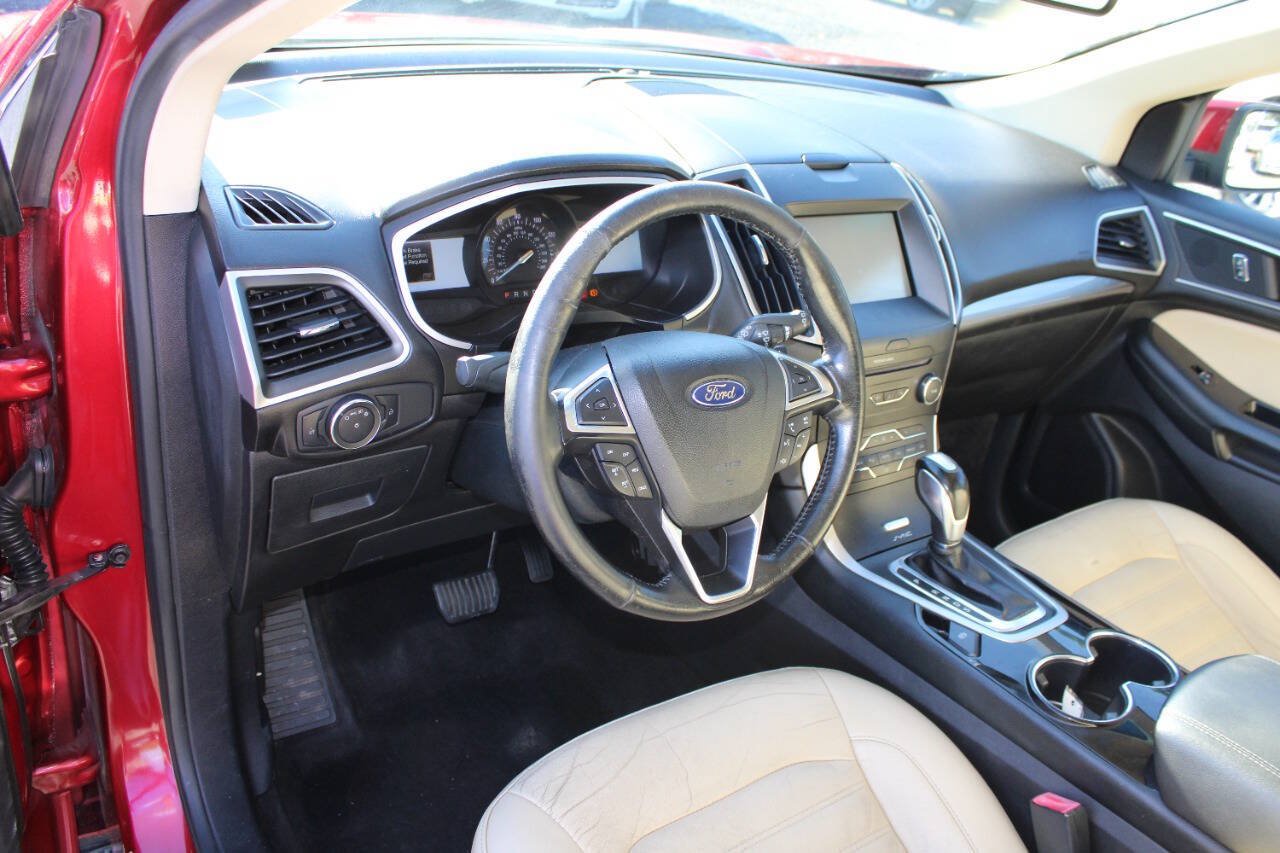 Used 2015 Ford Edge SEL w/ Equipment Group 201A AWD/4WD image 13