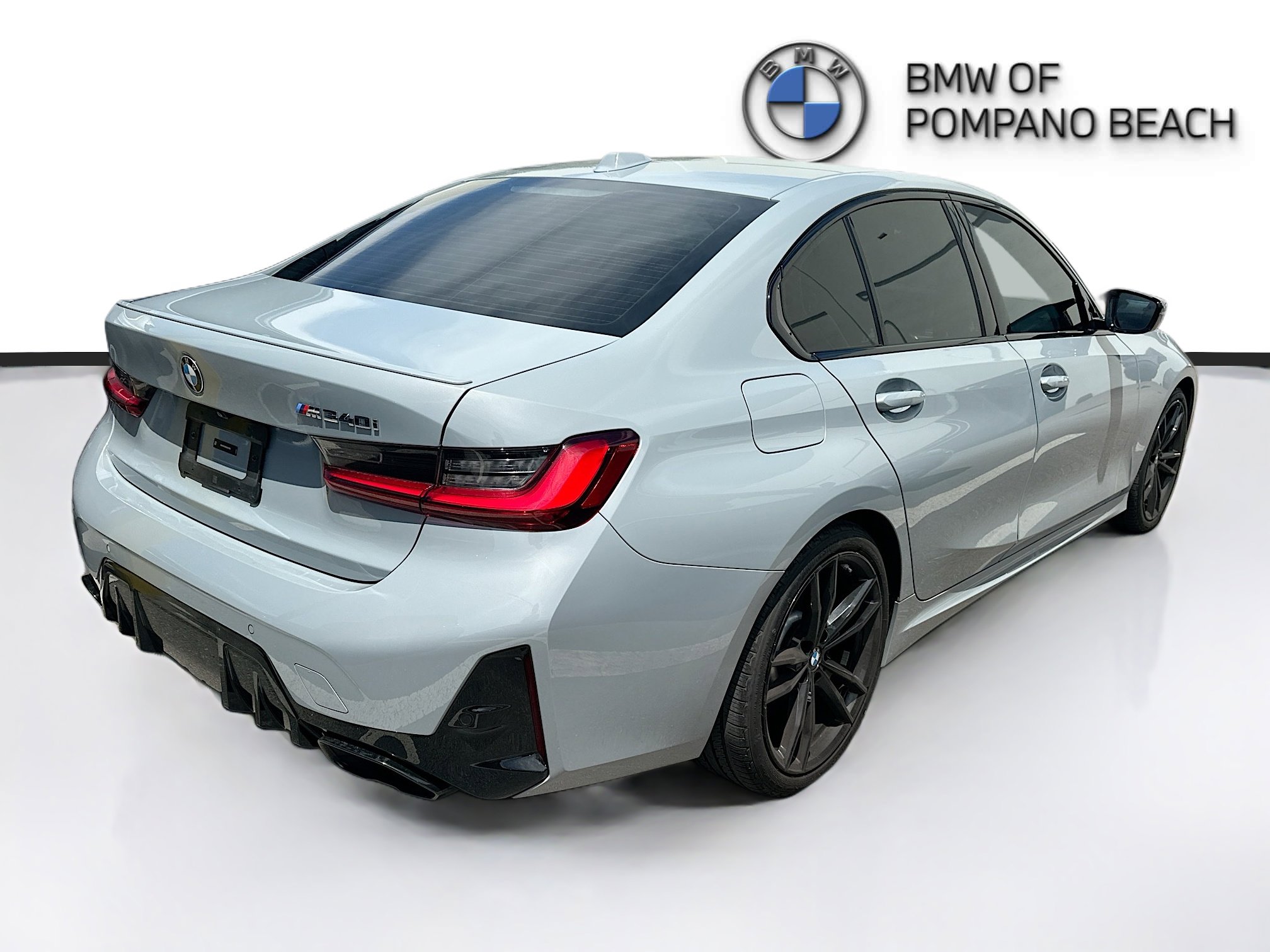 Used 2024 BMW M340i w/ Premium Package image 6