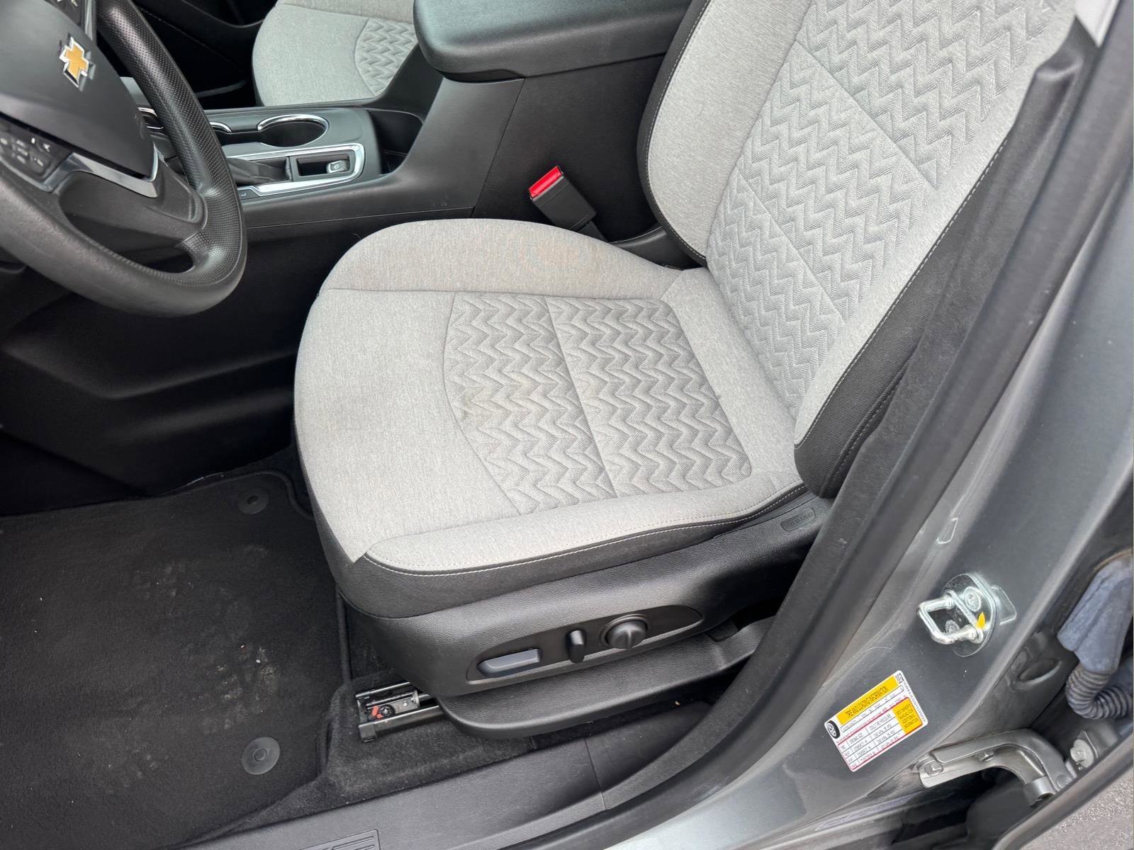 Used 2023 Chevrolet Equinox LT image 7