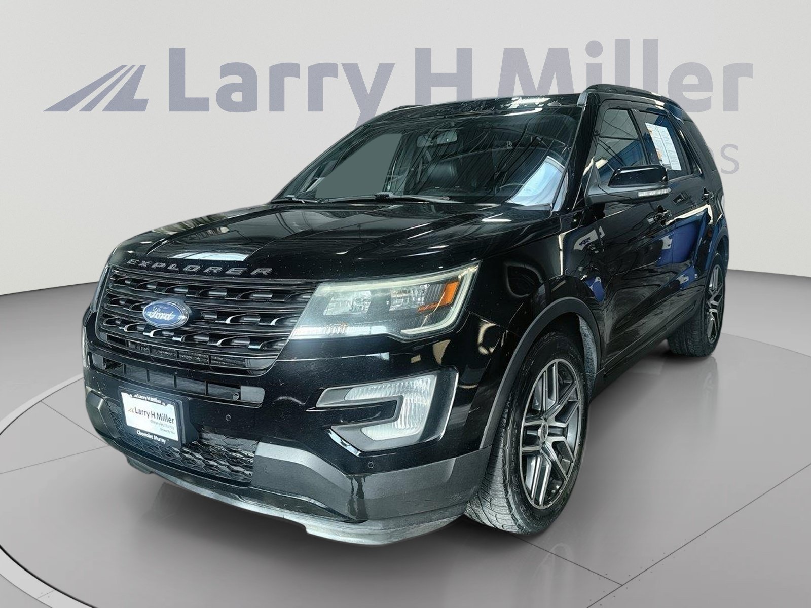 Used 2017 Ford Explorer Sport AWD/4WD image 3