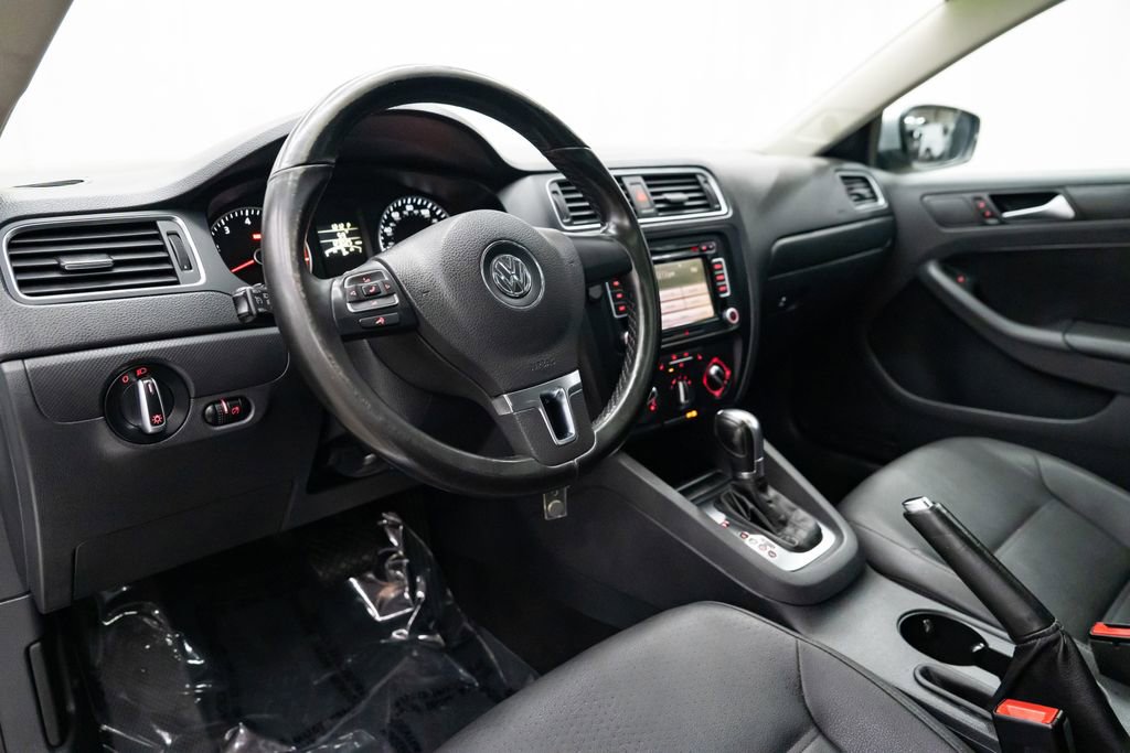 Used 2012 Volkswagen Jetta SE image 16