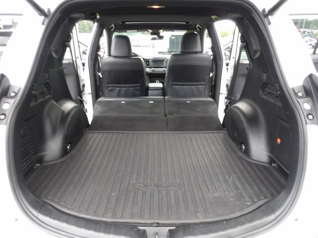 Used 2018 Toyota RAV4 SE w/ Power Extra Value Package AWD/4WD image 27