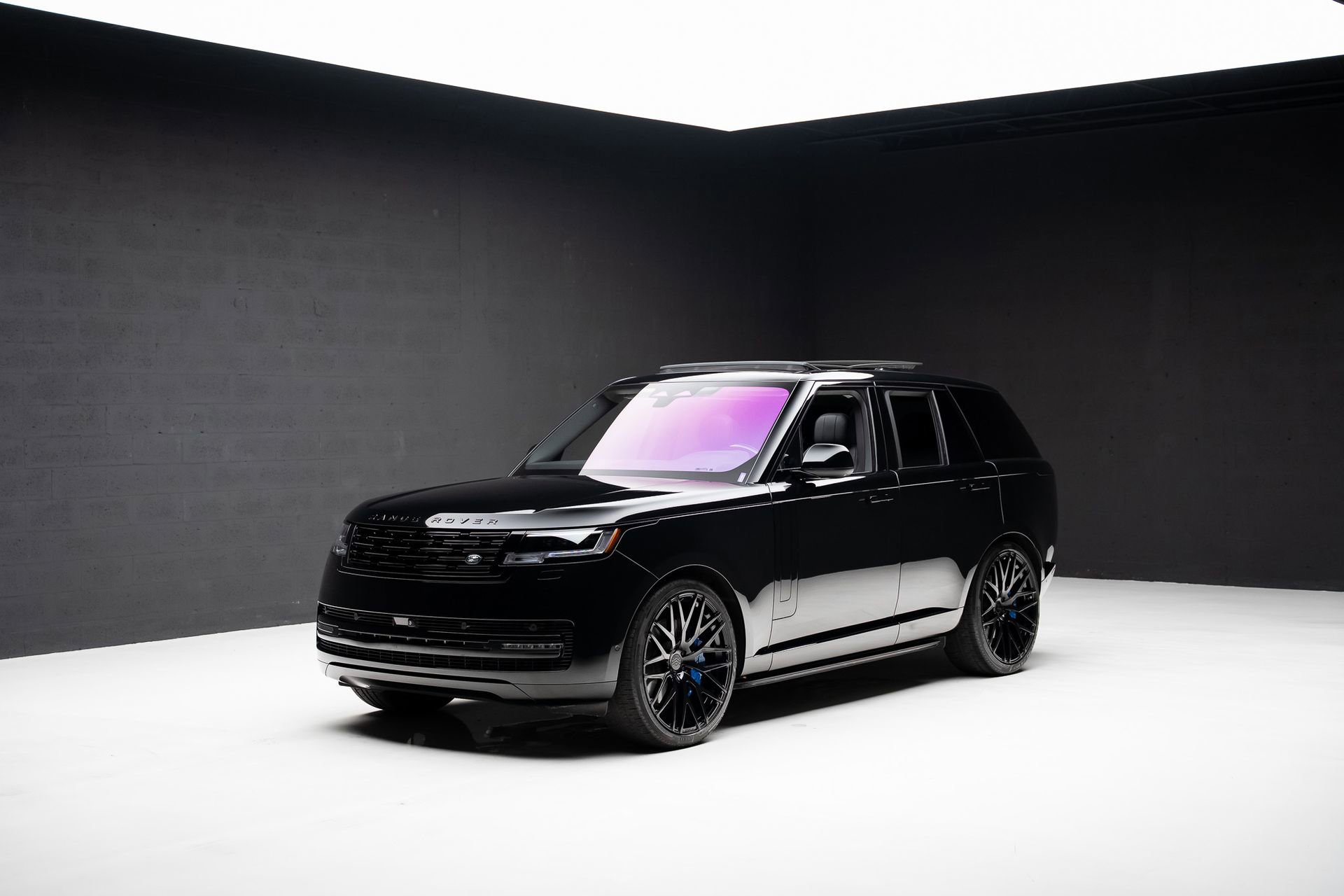 Used 2023 Land Rover Range Rover SE image 4