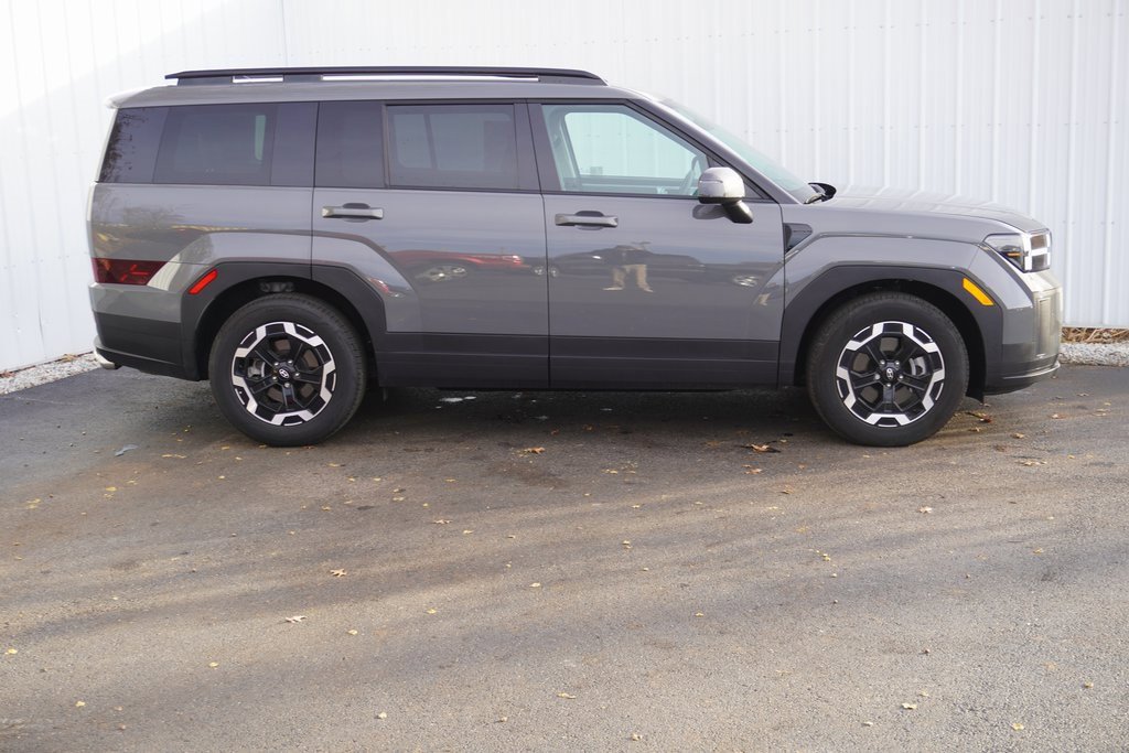 Used 2025 Hyundai Santa Fe SEL image 2