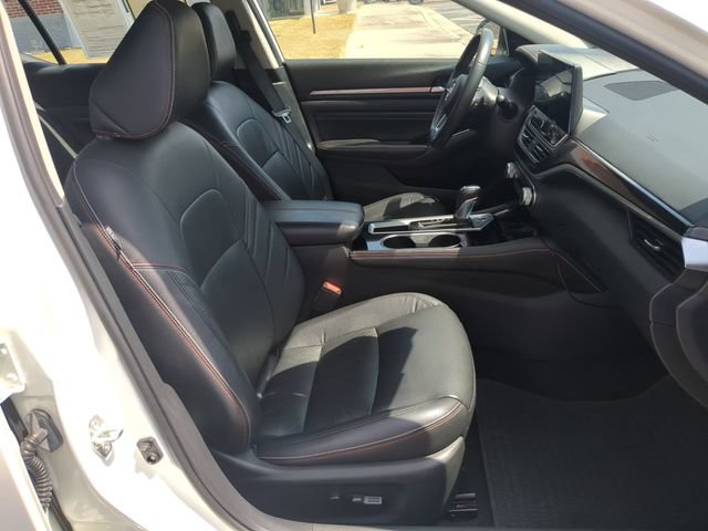 Used 2023 Nissan Altima 2.5 SR w/ SR Premium Package FWD image 36