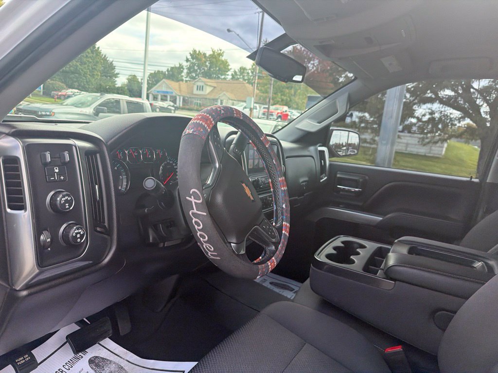 Used 2019 Chevrolet Silverado 1500 LT w/ All Star Edition AWD/4WD image 9
