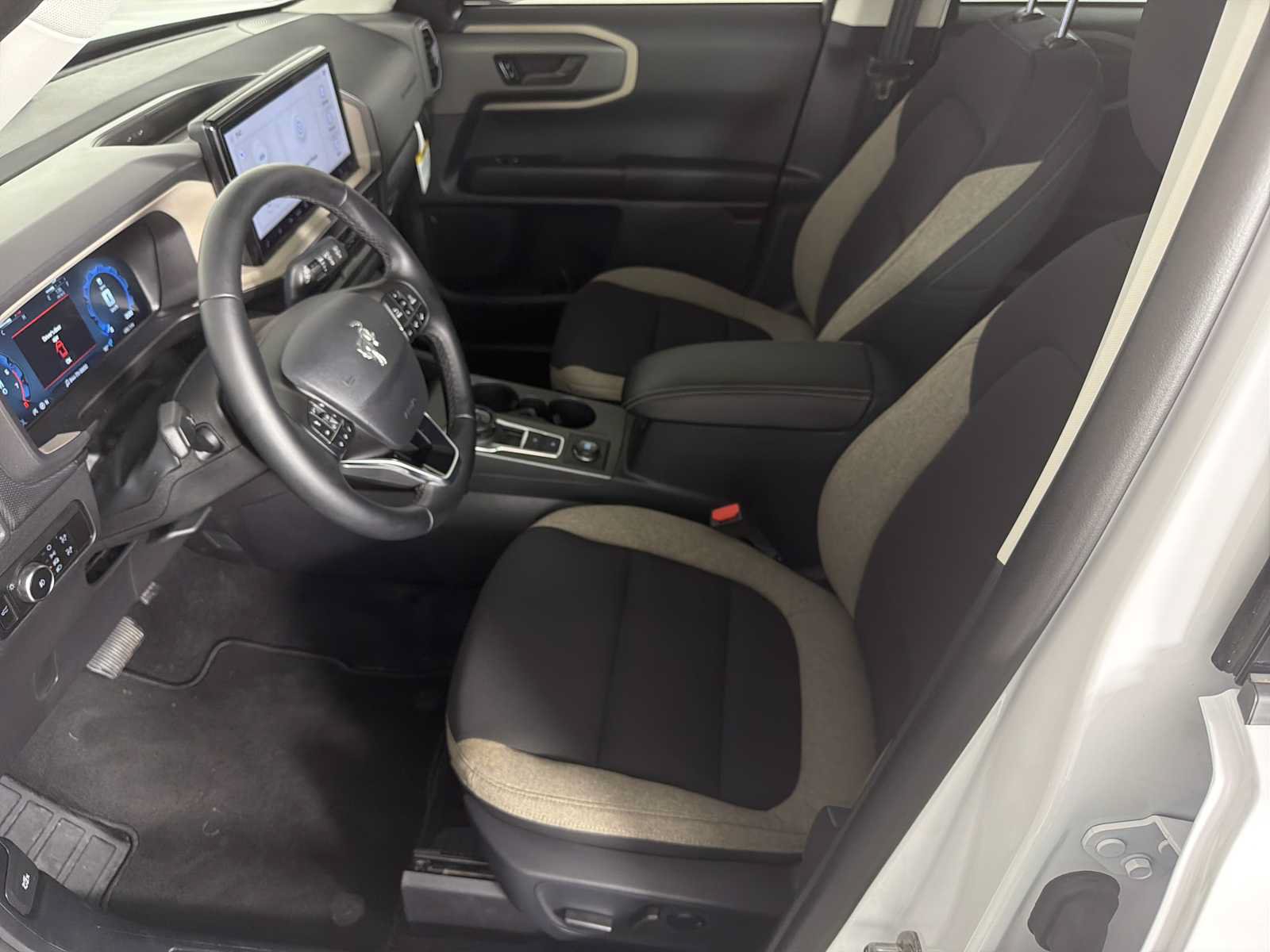 Used 2025 Ford Bronco Sport Big Bend w/ Convenience Package AWD/4WD image 8