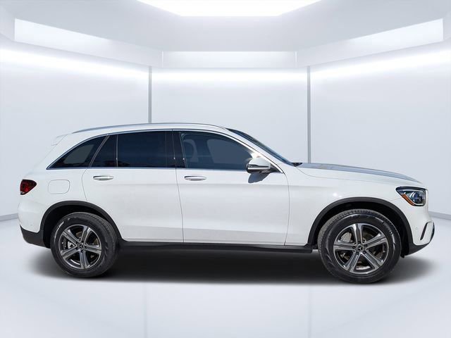Used 2022 Mercedes-Benz GLC 300 image 2