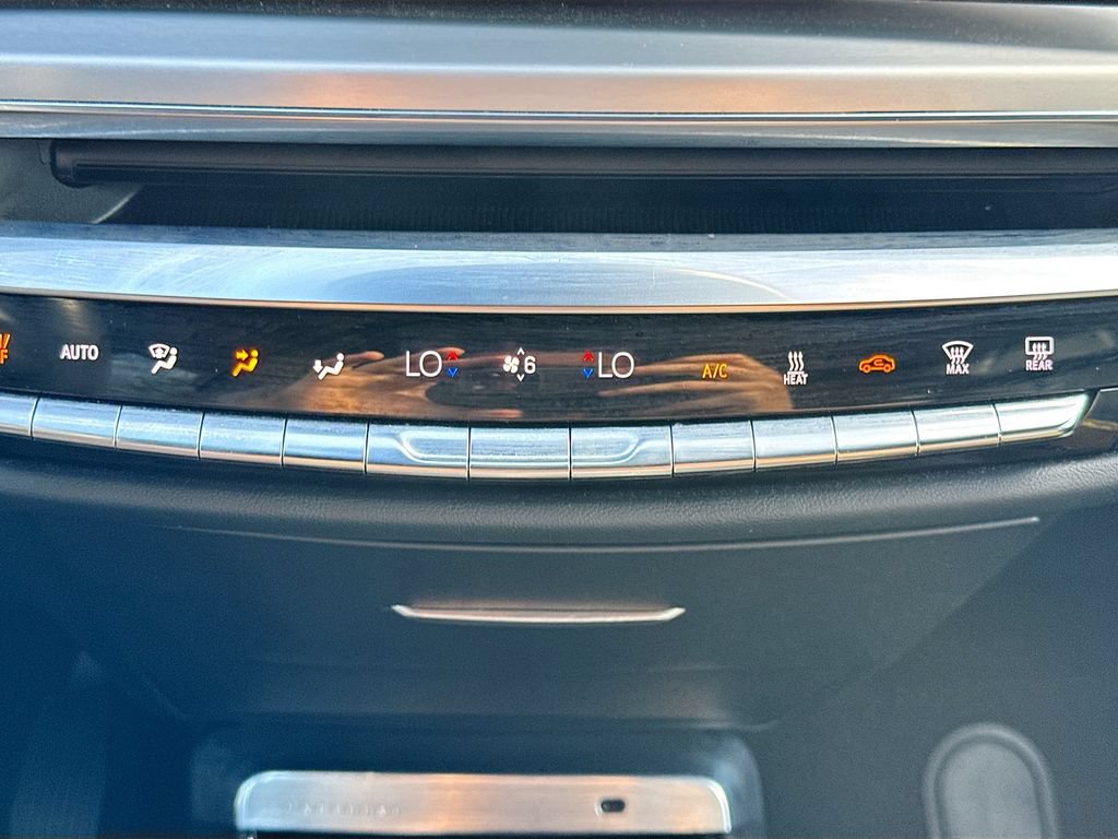 Used 2023 Cadillac Lyriq AWD image 17