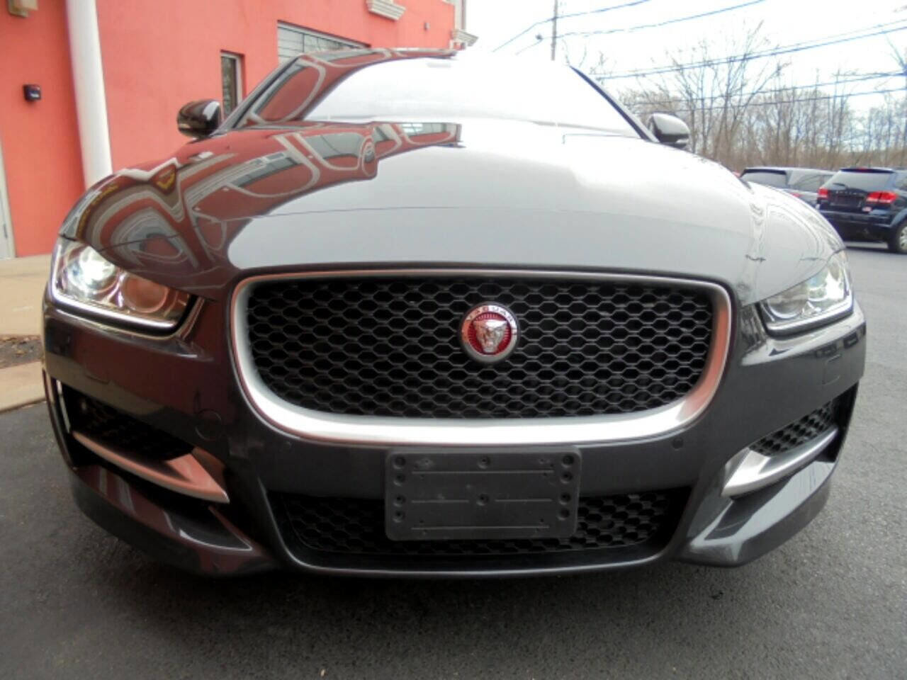 Used 2018 Jaguar XE R-Sport image 33