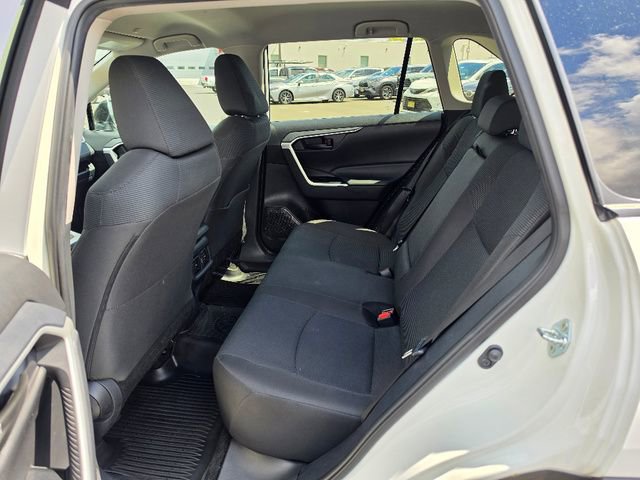 Used 2024 Toyota RAV4 LE image 22