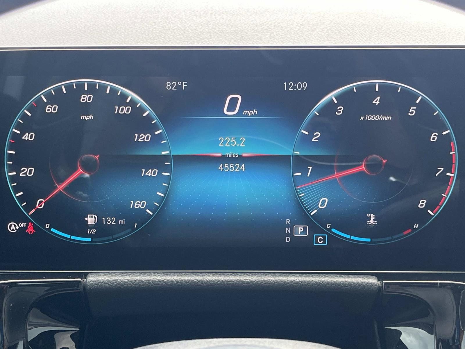 Certified 2022 Mercedes-Benz GLA 250 image 32