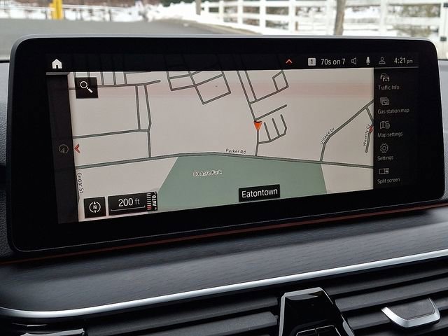 Used 2023 BMW 530i xDrive w/ Premium Package image 19