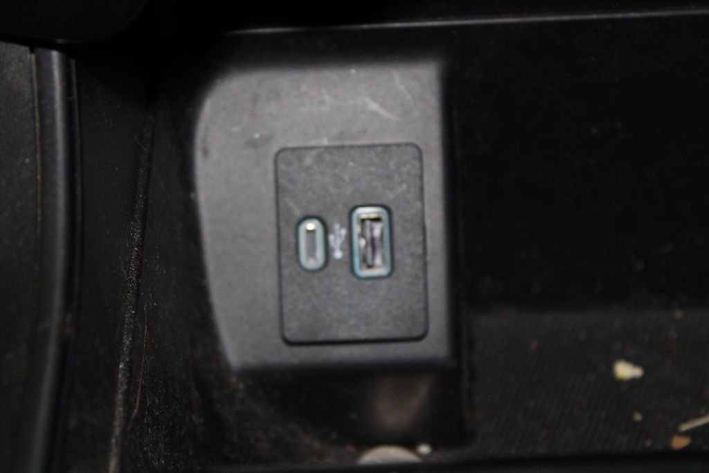 Used 2024 Ford F150 XLT w/ FX4 Off-Road Package image 32