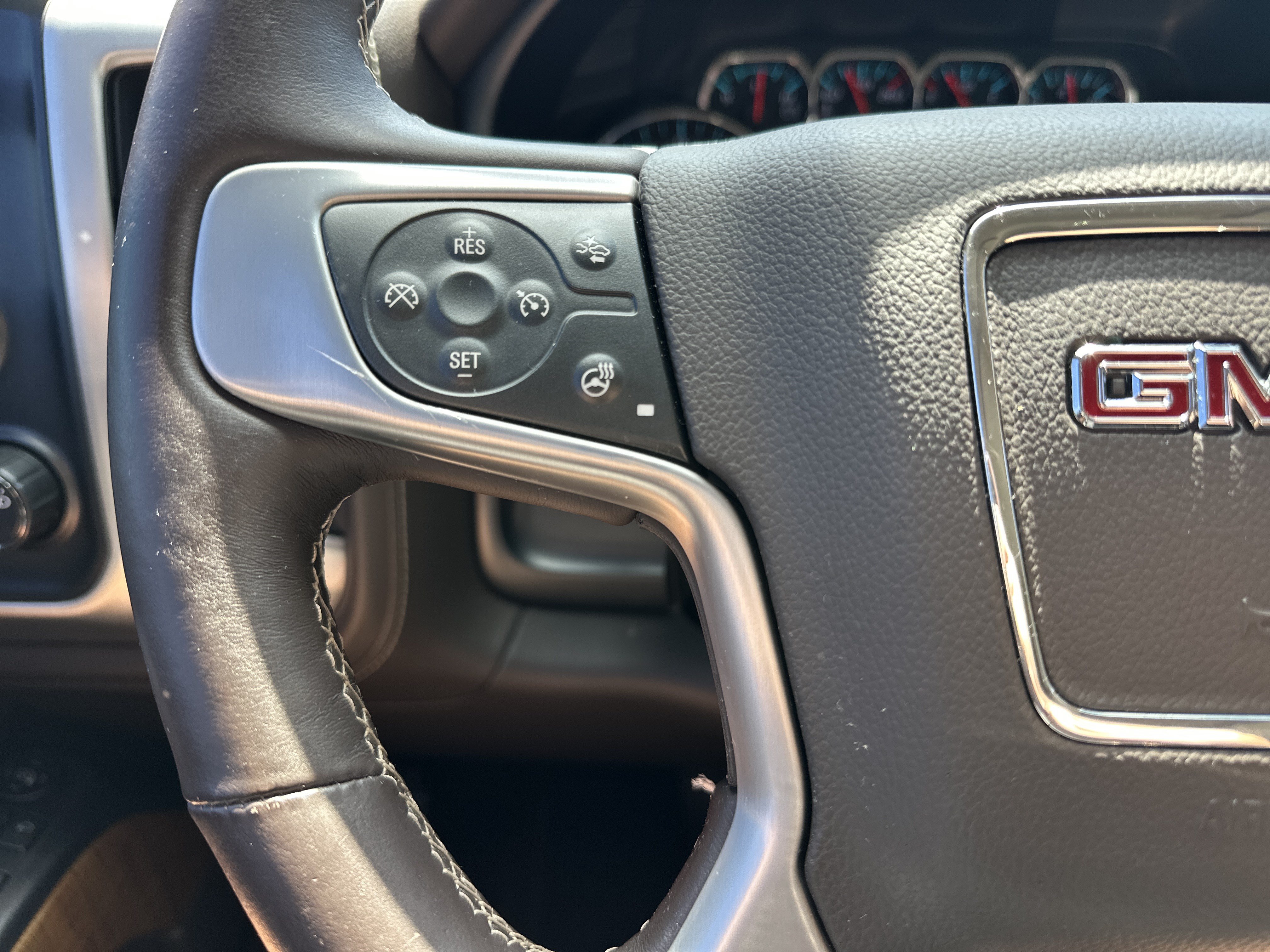 Used 2017 GMC Sierra 1500 SLT AWD/4WD image 18