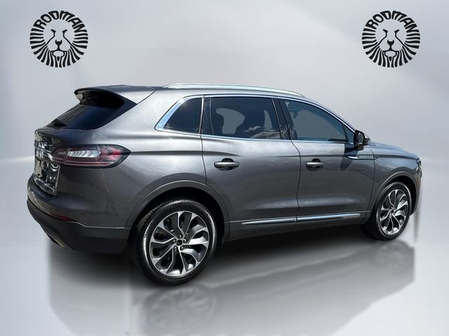 Used 2022 Lincoln Nautilus Reserve w/ Luxury Package AWD/4WD image 5