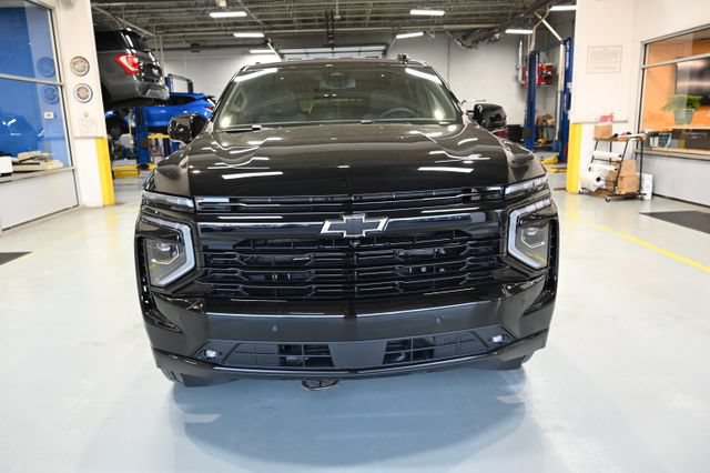 New 2026 Chevrolet Suburban RST w/ RST Capability Package AWD/4WD image 2