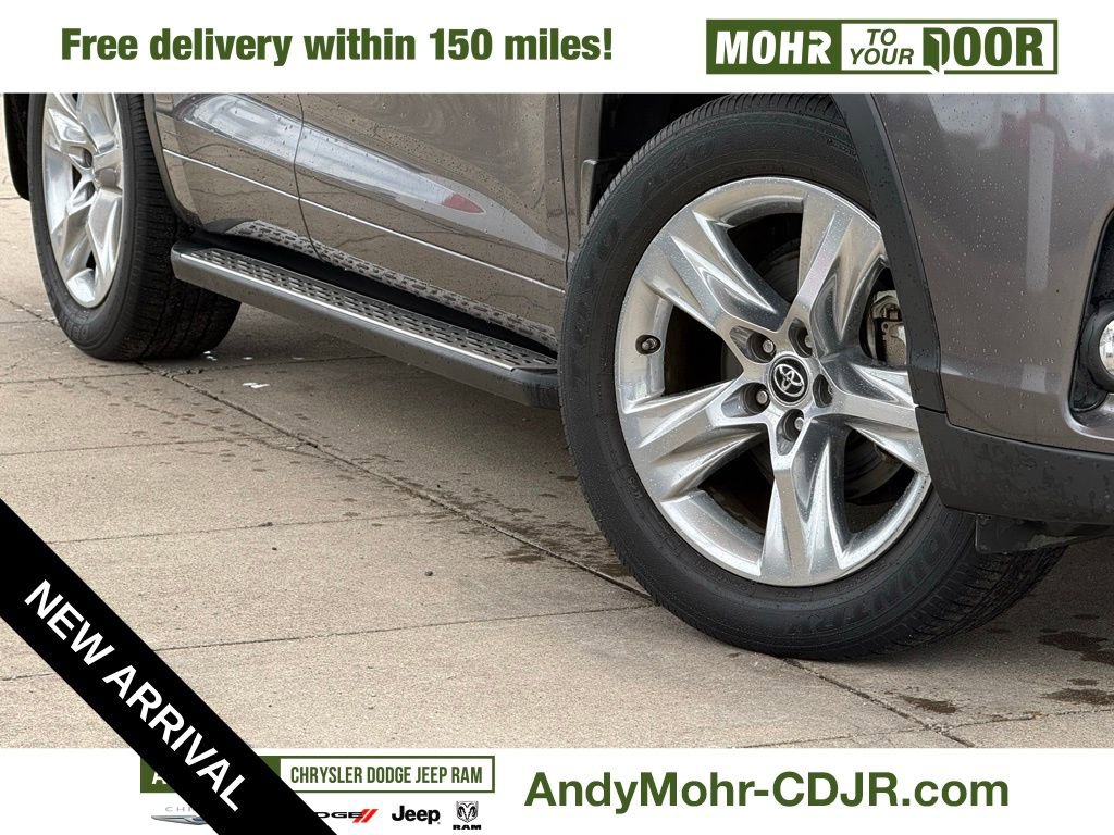 Used 2017 Toyota Highlander Limited image 10