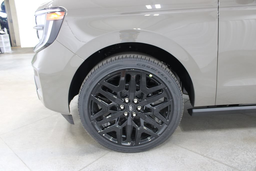 New 2027 Ford Expedition Max Platinum w/ Stealth Performance Package AWD/4WD image 42