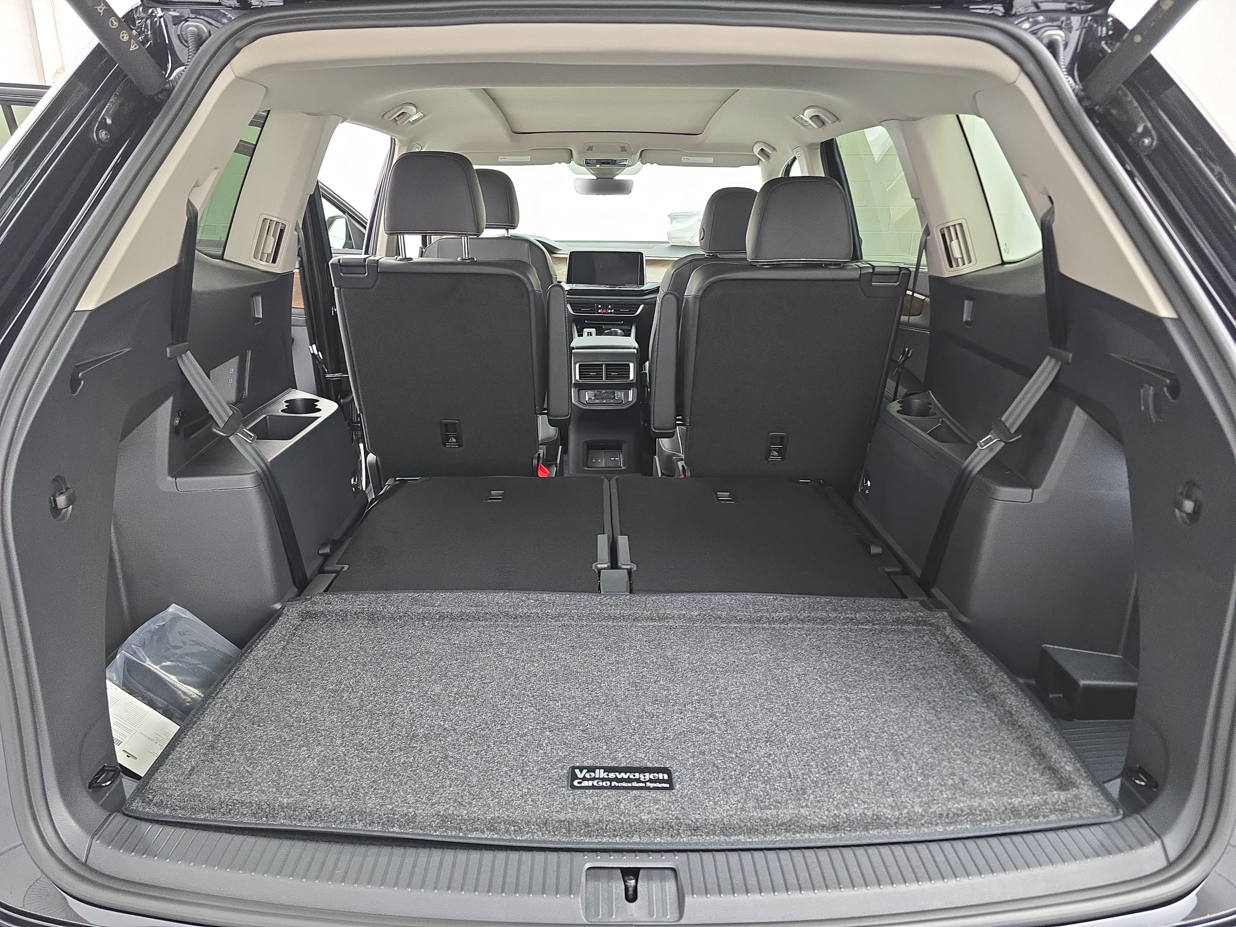 New 2026 Volkswagen Atlas SE FWD image 13