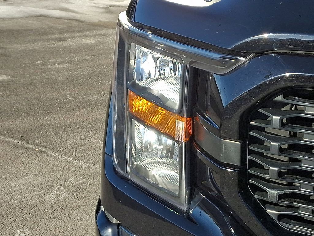 Certified 2023 Ford F150 XL w/ STX Black Appearance Package image 9