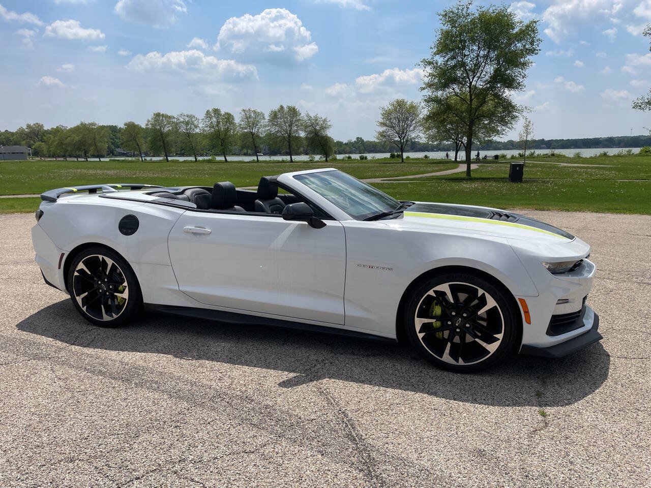 Used 2023 Chevrolet Camaro SS RWD image 25
