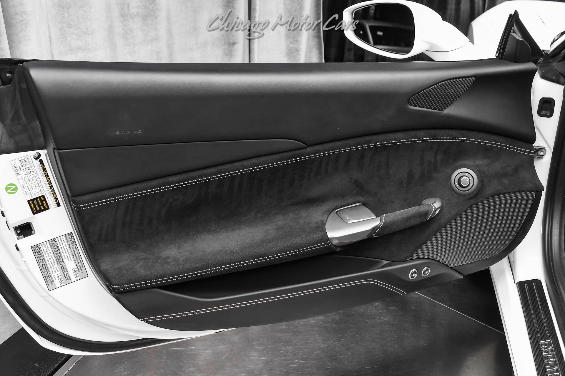 Used 2017 Ferrari 488 Spider image 30