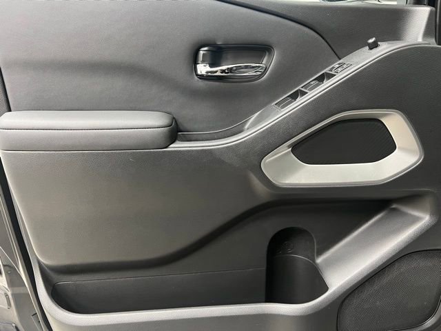 Used 2024 Nissan Frontier SV w/ Technology Package image 22