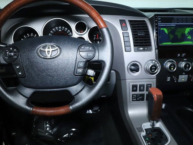 Used 2012 Toyota Sequoia Platinum image 31