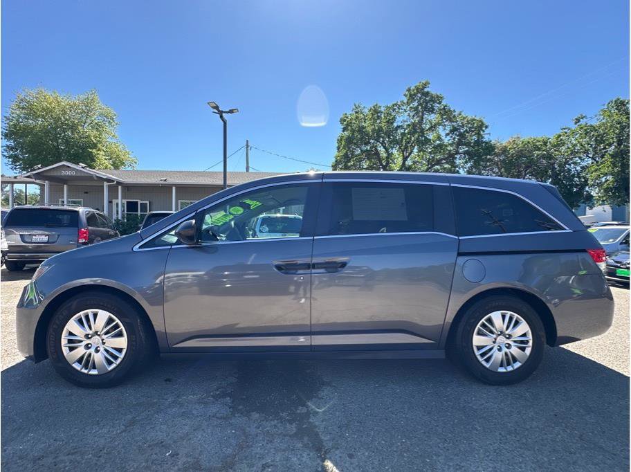 Used 2016 Honda Odyssey LX image 4