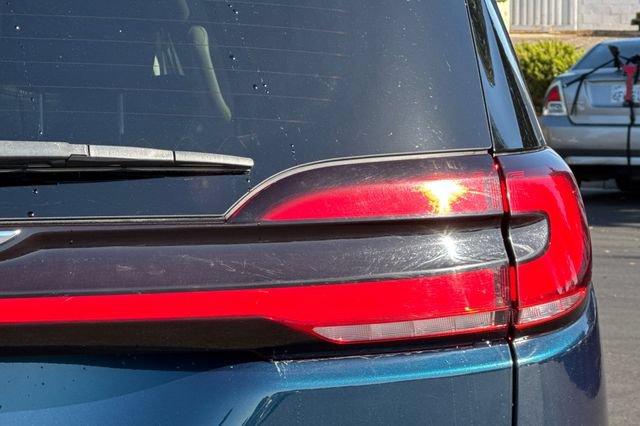 Used 2022 Chrysler Pacifica Touring-L FWD image 50