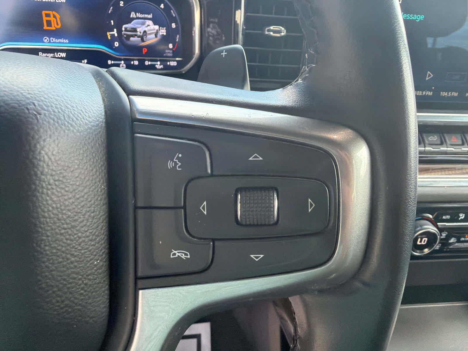 Used 2024 Chevrolet Silverado 1500 LT Trail Boss w/ Protection Package AWD/4WD image 16