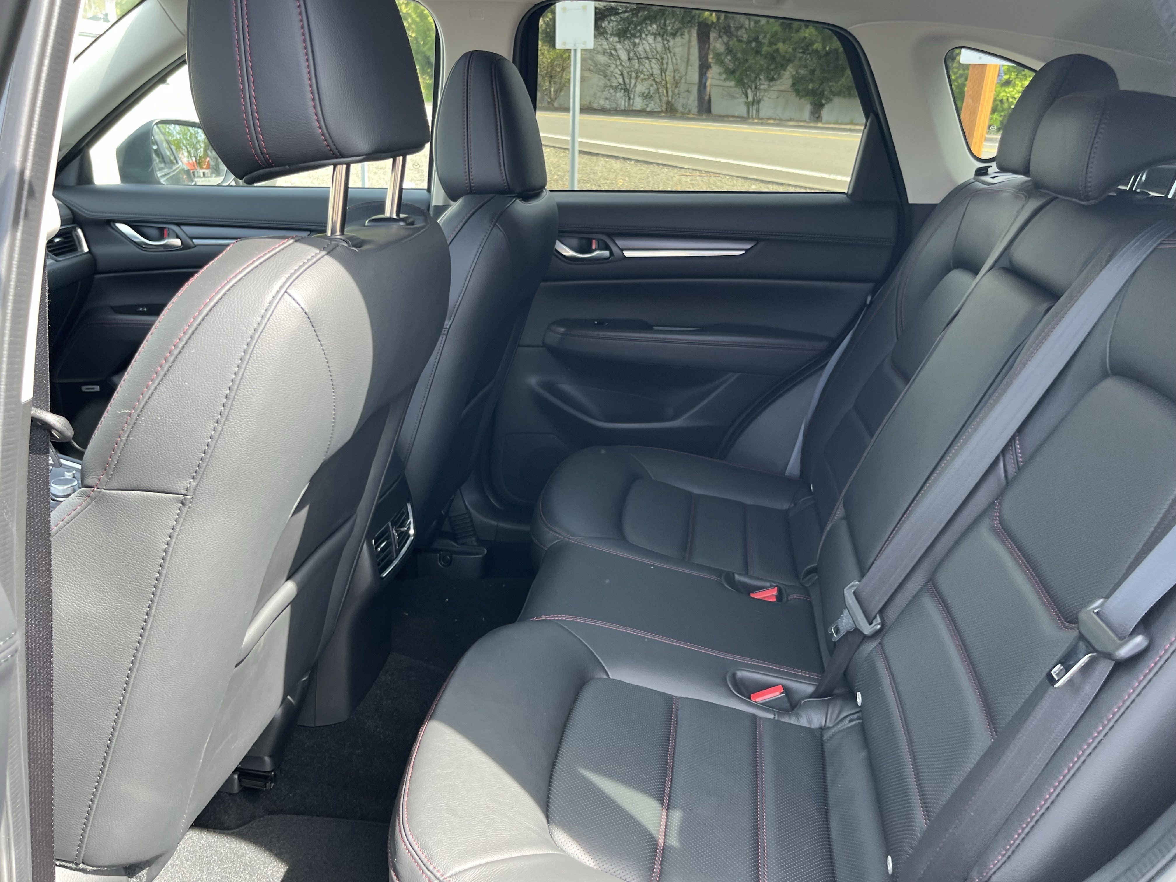 Used 2025 MAZDA CX-5 Carbon Edition image 13