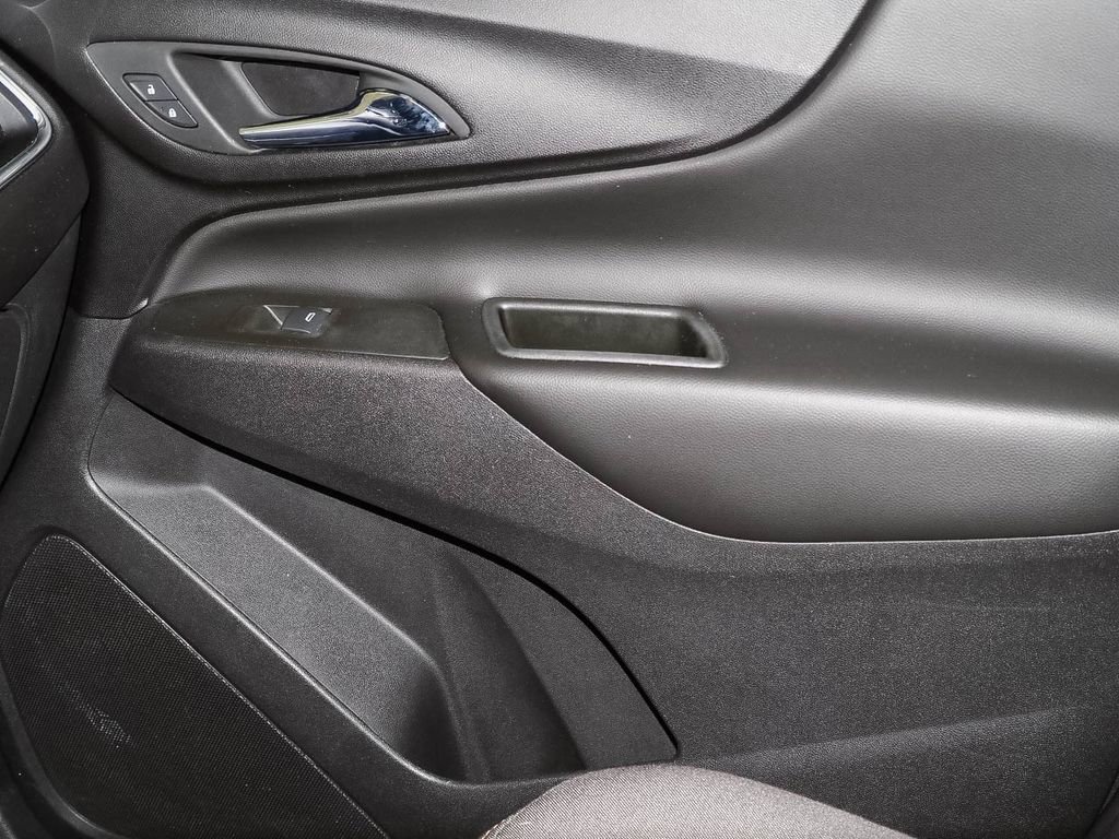 Used 2020 Chevrolet Equinox LT image 28