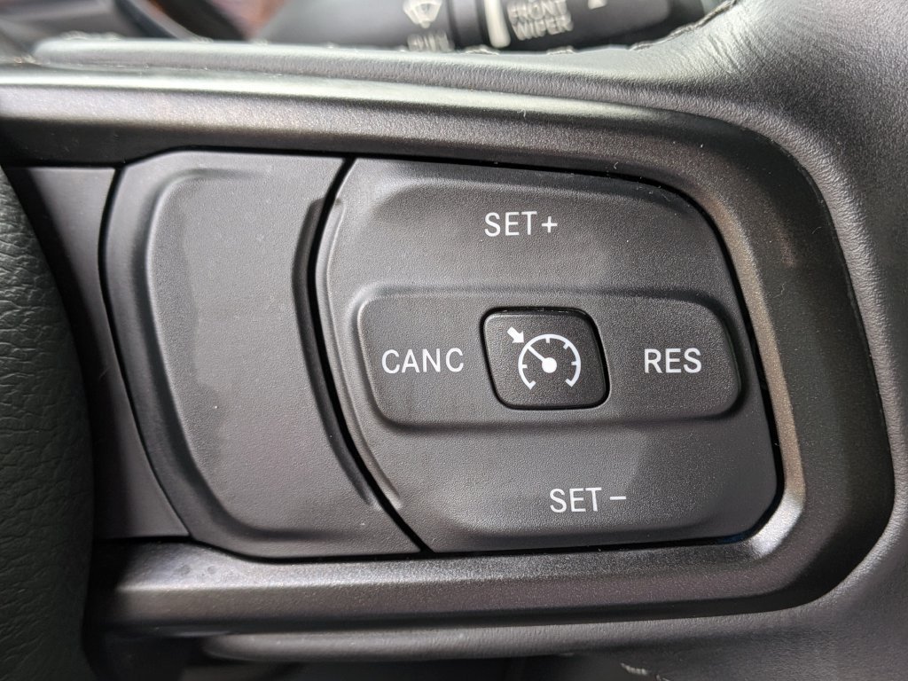 Used 2022 Jeep Wrangler Sport AWD/4WD image 26