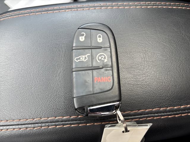 Used 2022 Jeep Compass Limited w/ Elite Group AWD/4WD image 34
