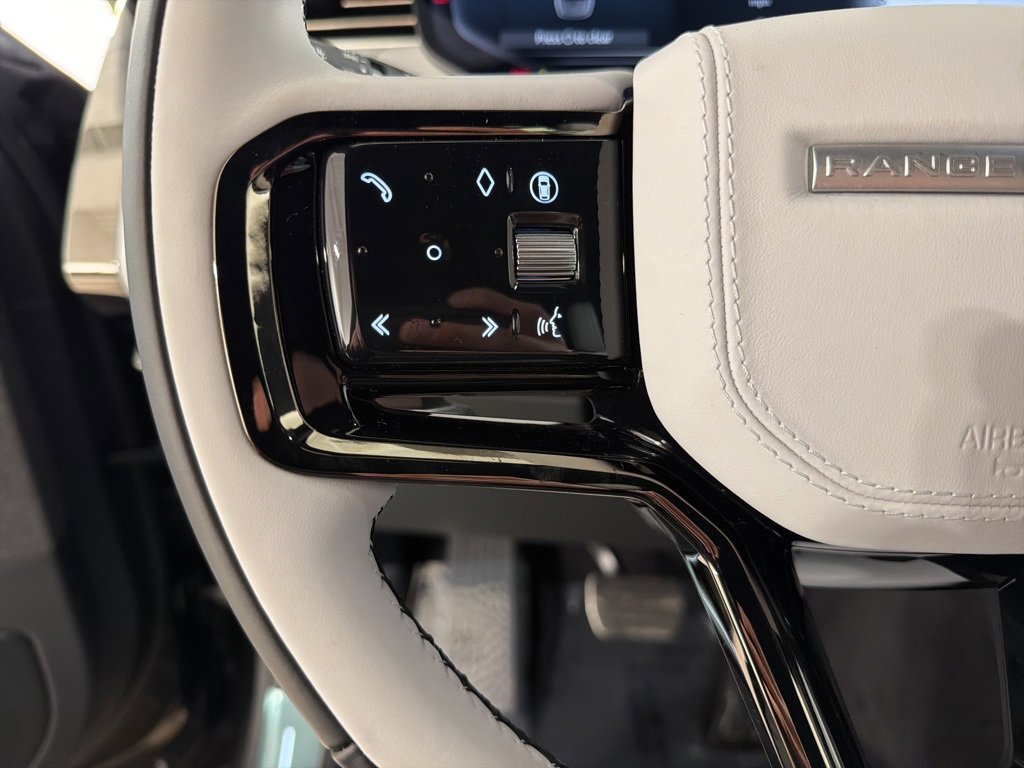 New 2025 Land Rover Range Rover Sport Dynamic SE image 12