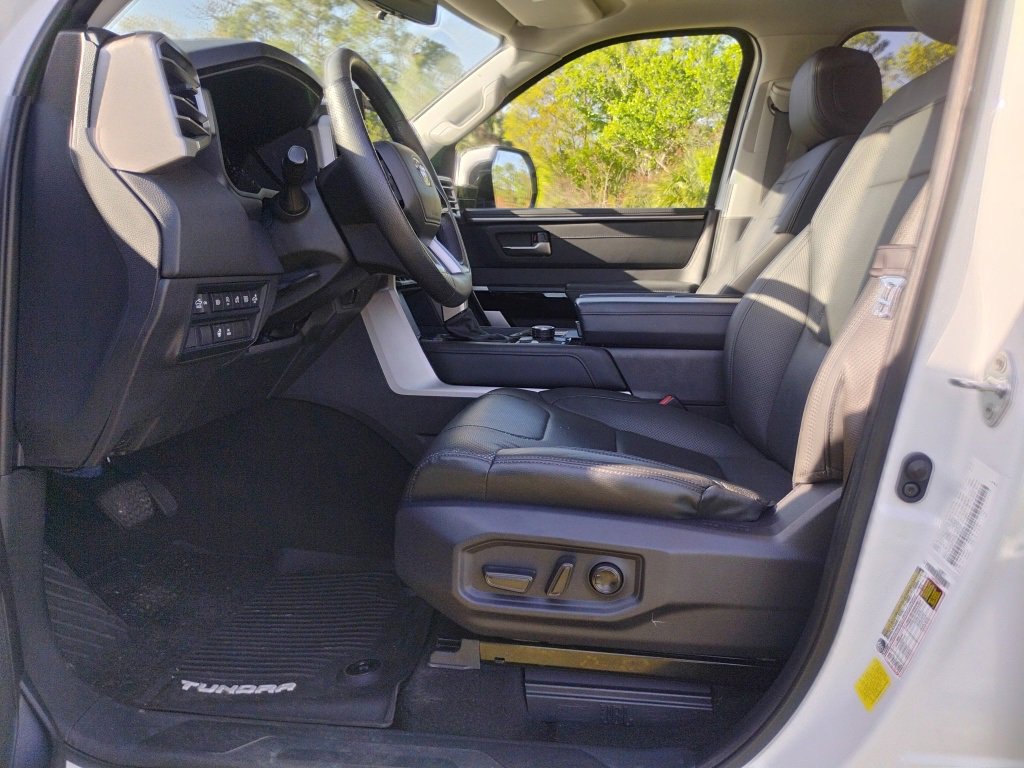 Used 2022 Toyota Tundra Limited image 3