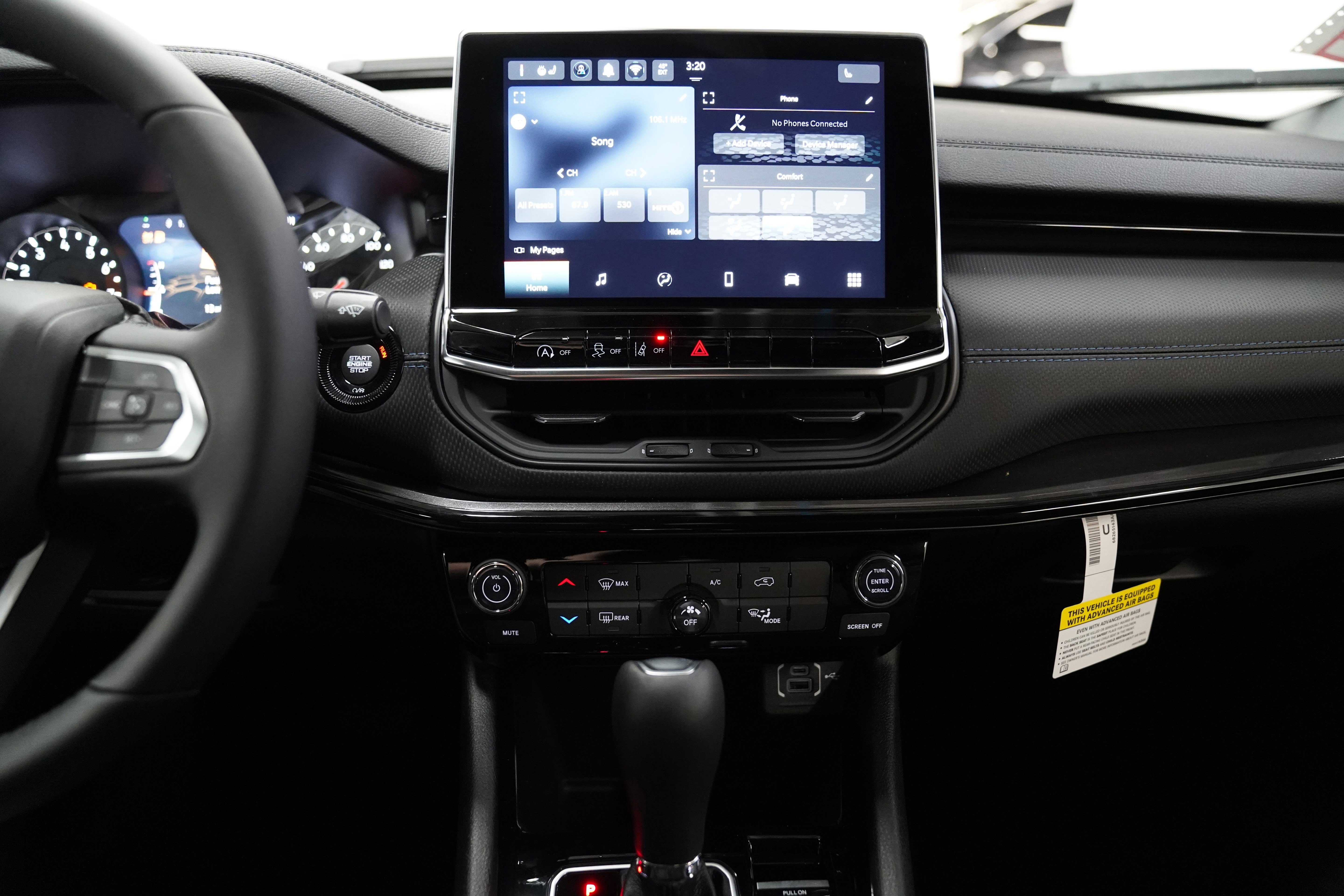 New 2026 Jeep Compass Latitude image 22