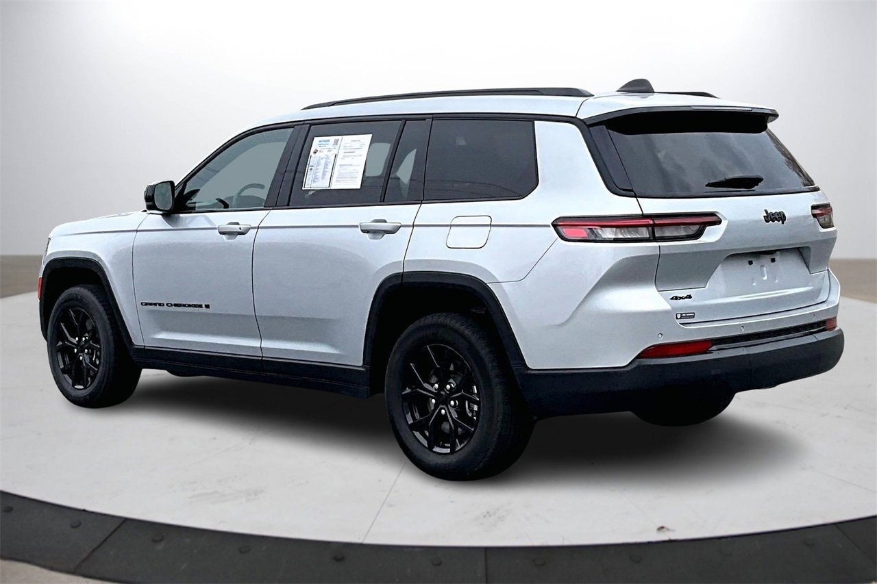 Certified 2024 Jeep Grand Cherokee L Laredo image 6