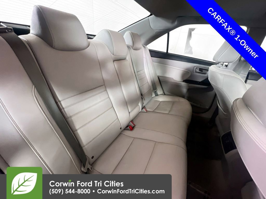Used 2015 Toyota Camry XLE w/ Advanced Technology Package image 17