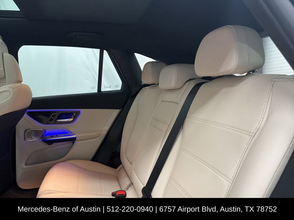 Used 2025 Mercedes-Benz GLC 300 4MATIC image 20
